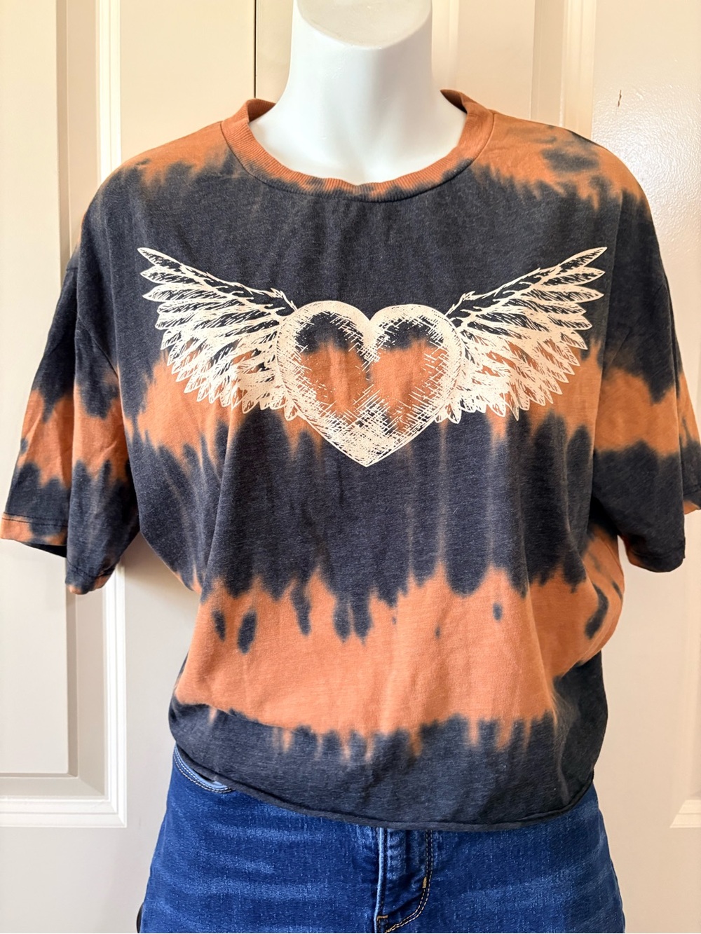 Tie-Dye Winged Heart Graphic Tee - Black & Rust, M - Picture 2 of 6